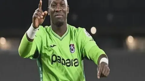 山东队横扫三镇5-1，卡扎双响领跑射手榜，克雷桑立功，王大雷神级扑救零封点球！